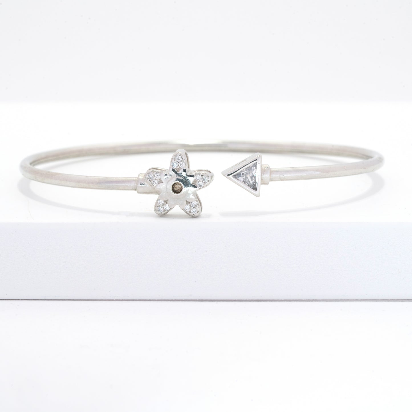 Dainty Arrow Bracelet