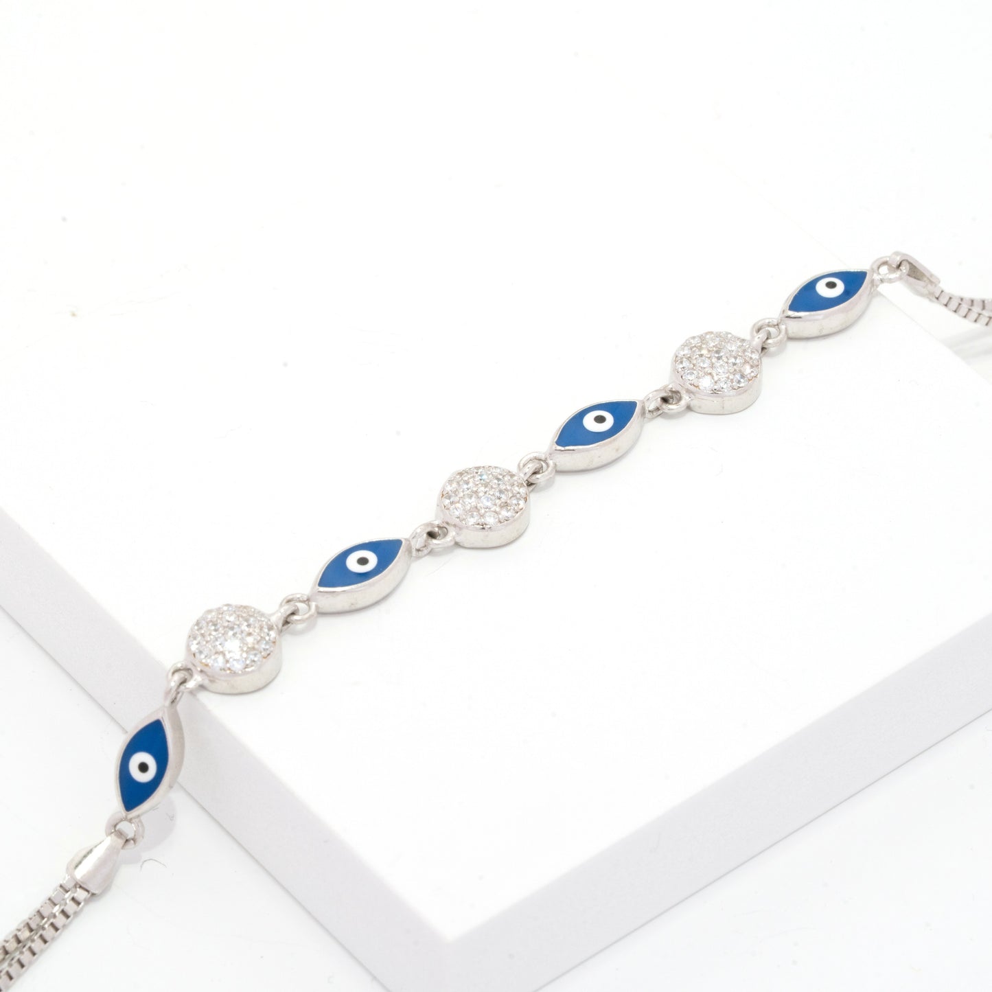 Power Gaze Bracelet