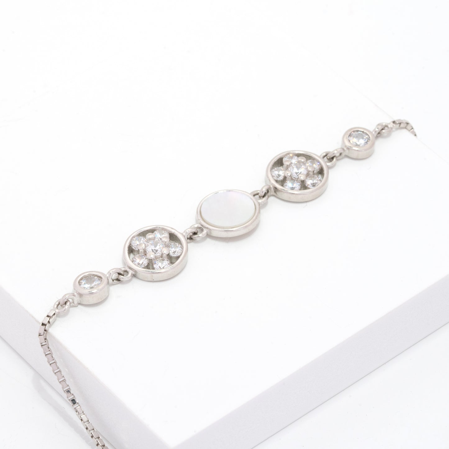 Pearl Circle Kada