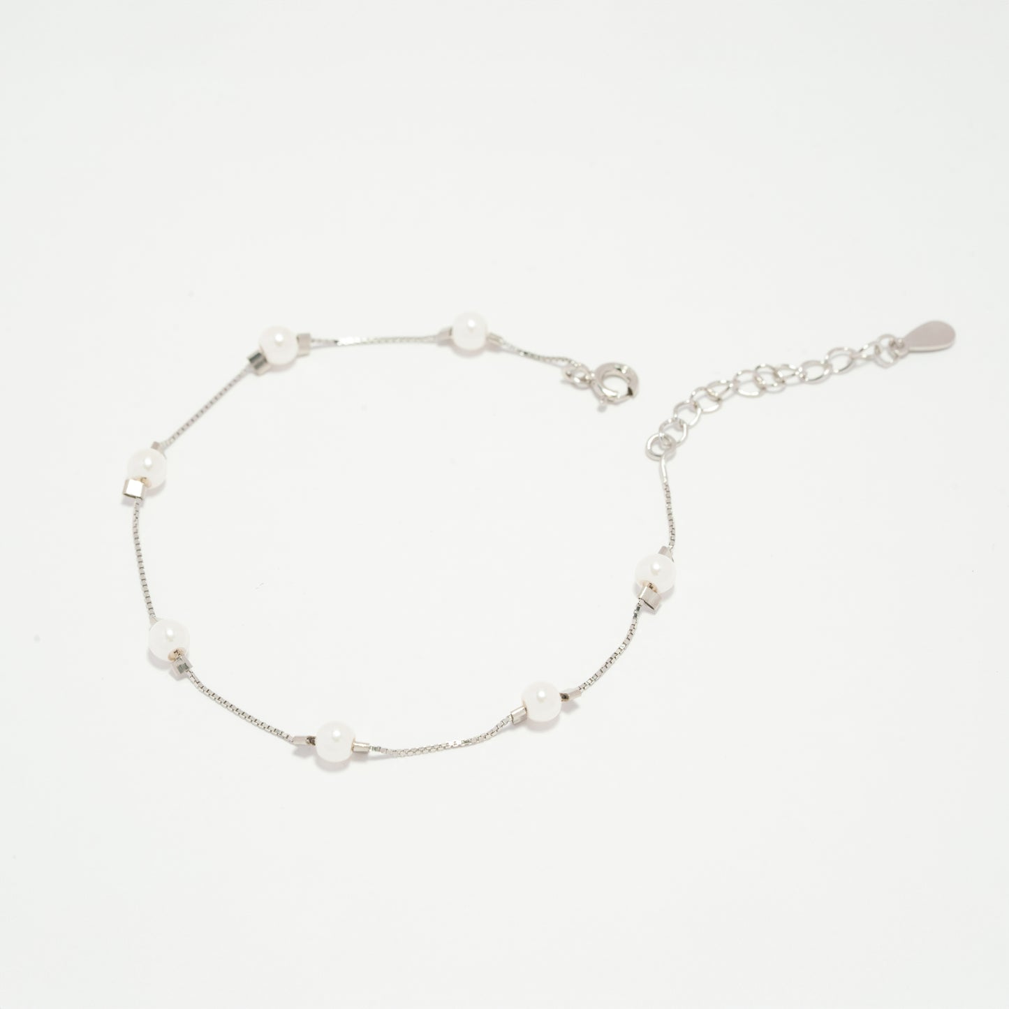Solo Pearl Bracelet