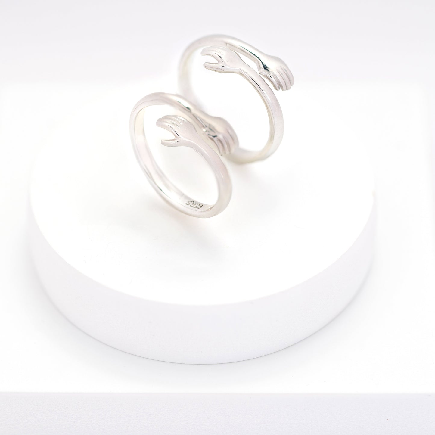 Hug Me Adjustable Ring