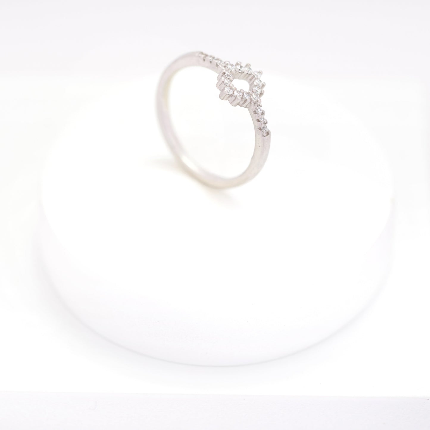 Hollow Sparkle Ring