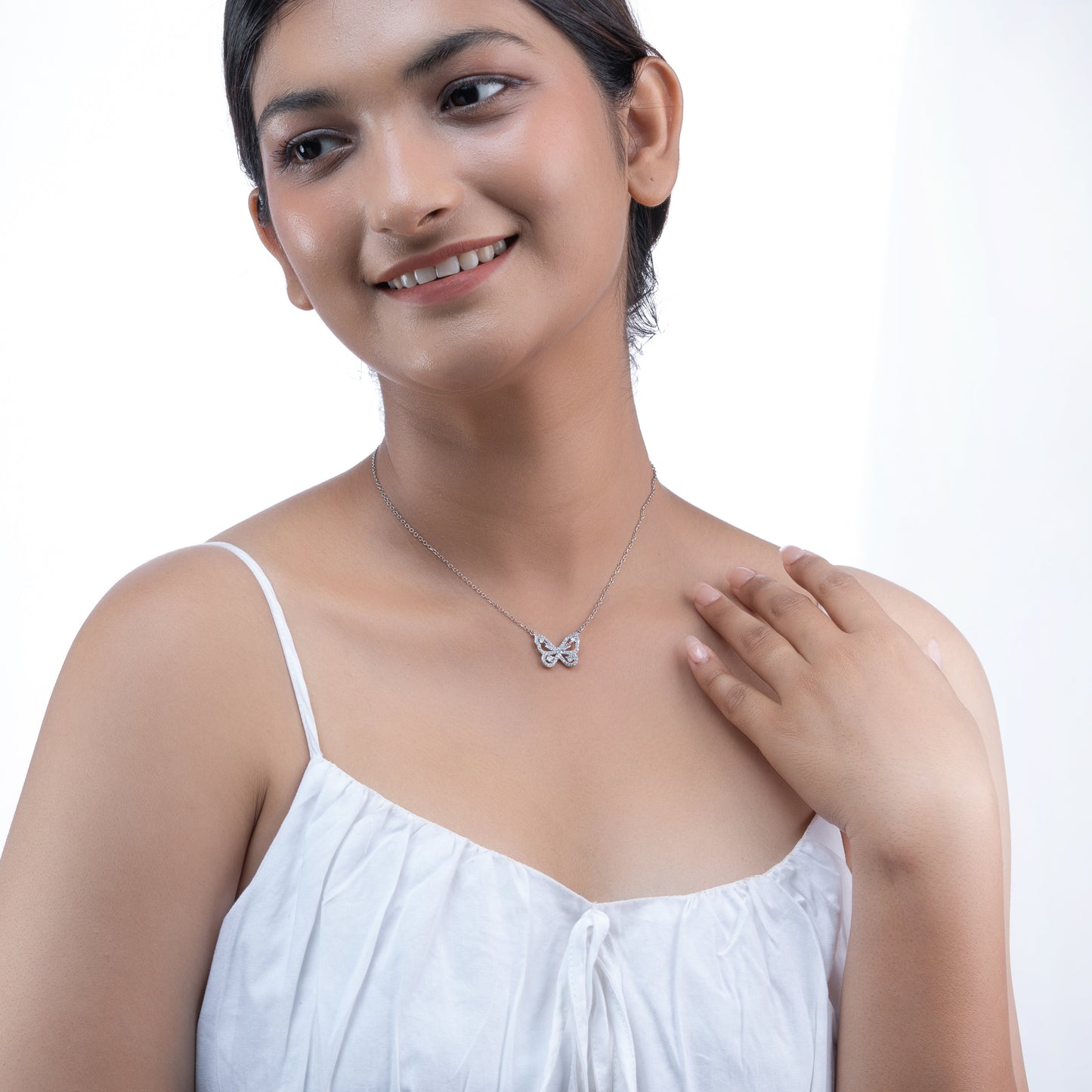 Flutter Bold Necklace